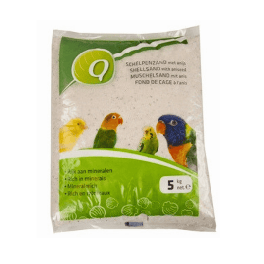 Q schelpenzand 5 kg shell sand for birds, sterilized, mineral-rich, natural, dust-free with anise scent for healthy living environment.